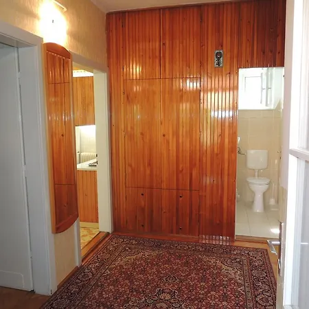 Roselio Garden Apartament *