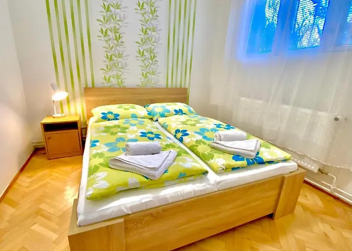 アパート Roselio Garden