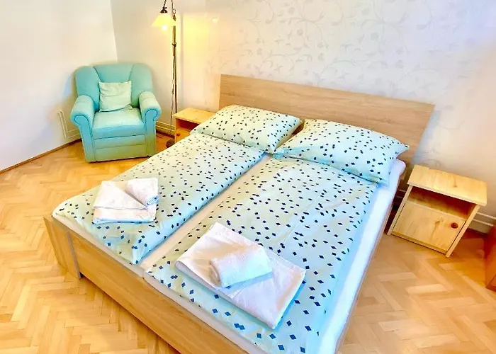 Roselio Garden Хевиз